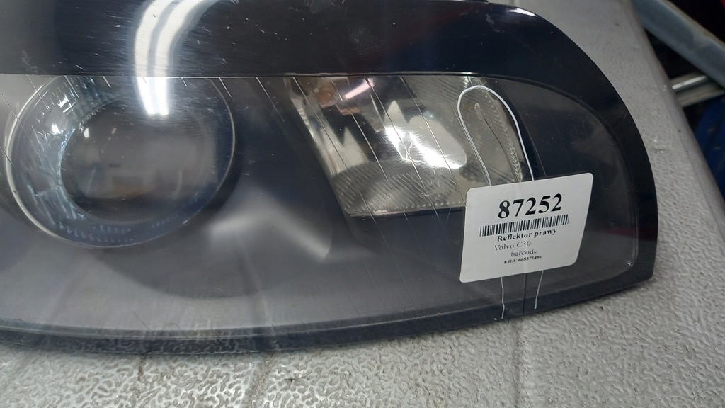 фото №16, Фара правий 31214571 ксенон volvo c30 06-12r