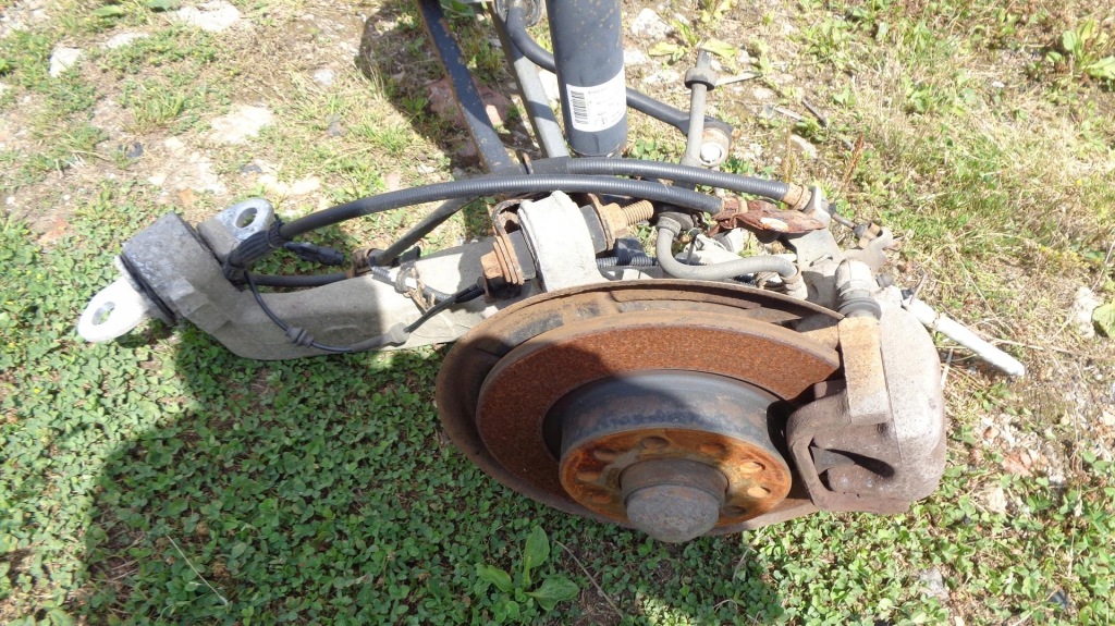 фото №2, Підвіска задні oś важелі alfa romeo giulietta 2010-