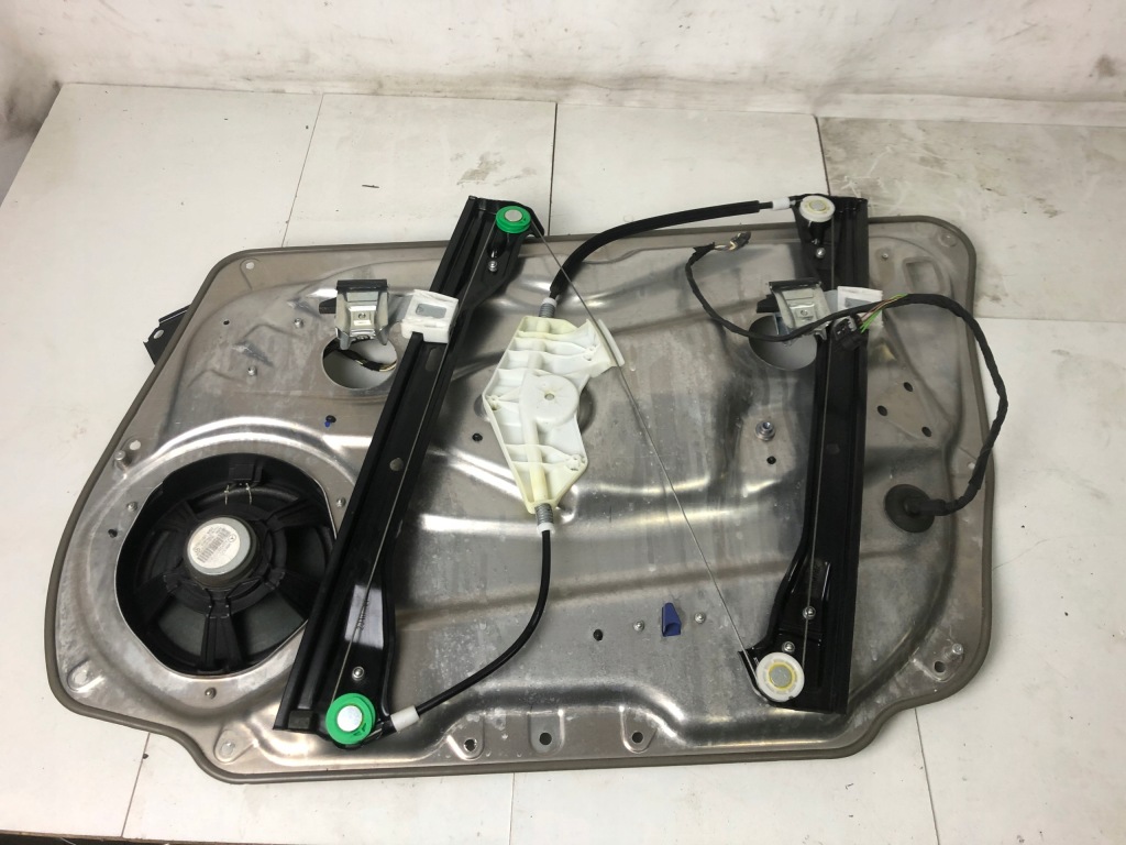 фото №6, Подъемник стекло левый перед mercedes w212 981692105