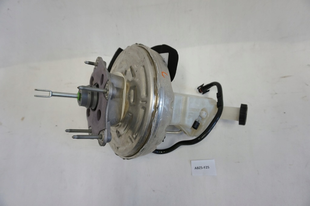 фото №1, Насос тормозная renault clio 5 v 472109003r