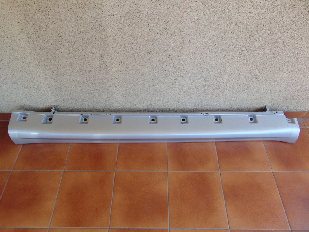 фото №1, Suzuki sx4 06- молдинг порог левая порог левый