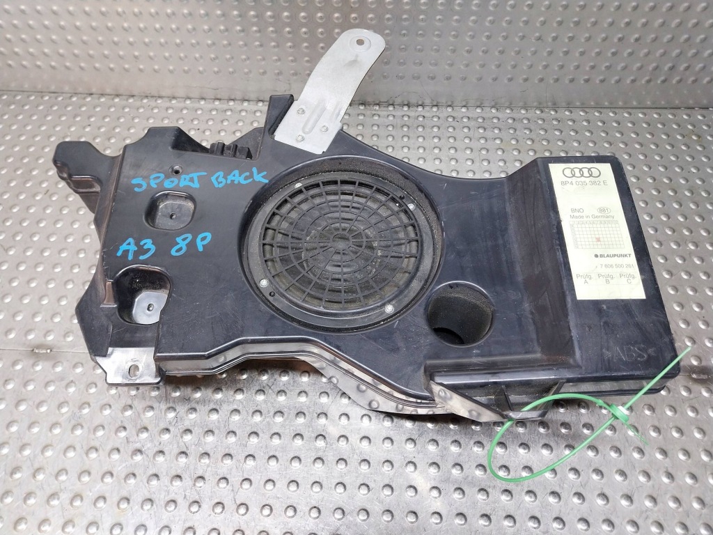 Купити Динамік труба сабвуфер 8p4035382e audi a3 8p 5d