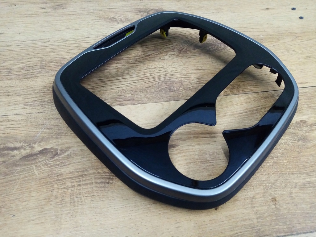 фото №2, Renault captur 2013 2014 2015- рамка радіо консоль