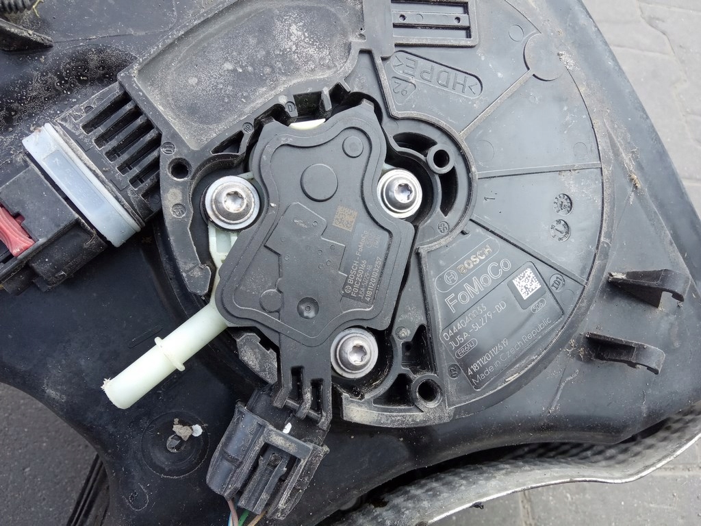 фото №7, Ford edge lift 2.0 ecoblue - бак adblue заливная горловина