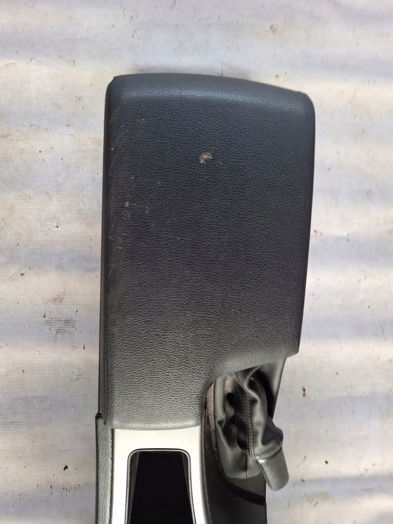 фото №4, Bmw e90 e91 туннель средний подлокотник eu