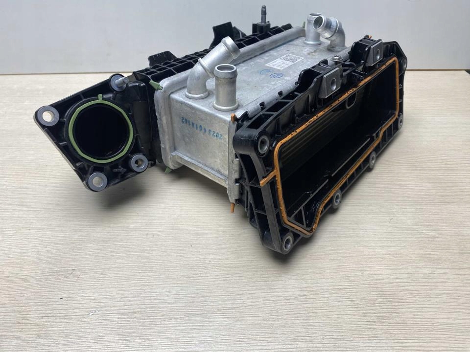 Колектор впускний / труба всмоктувальна renault austral 2024 140016552r Недорого