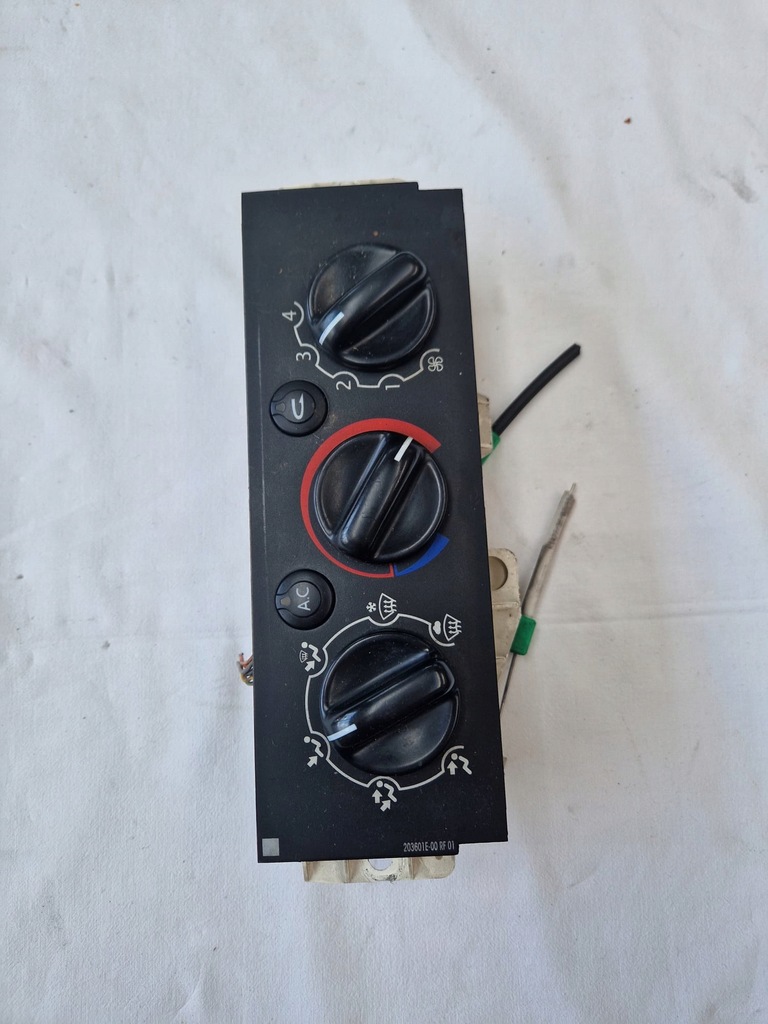 фото №1, Панель кондиционера renault master ii lift 09r n2385001 tdc x70 ac