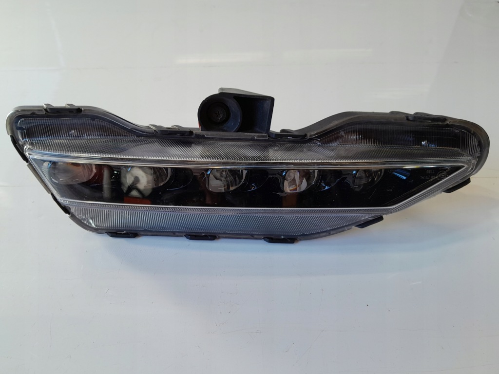 Купить Hyundai i40 рестайлинг  противотуманная фара led drl левый 92201-3z5