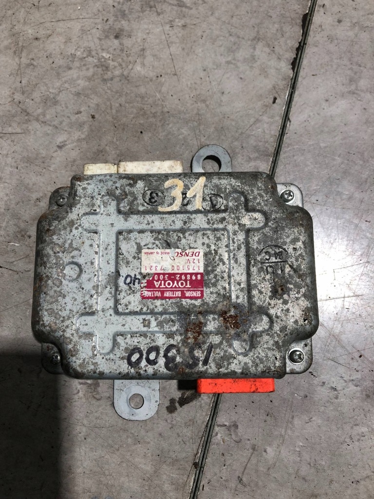 фото №1, Модуль управление аккумулятором lexus rx 450h 8989230040