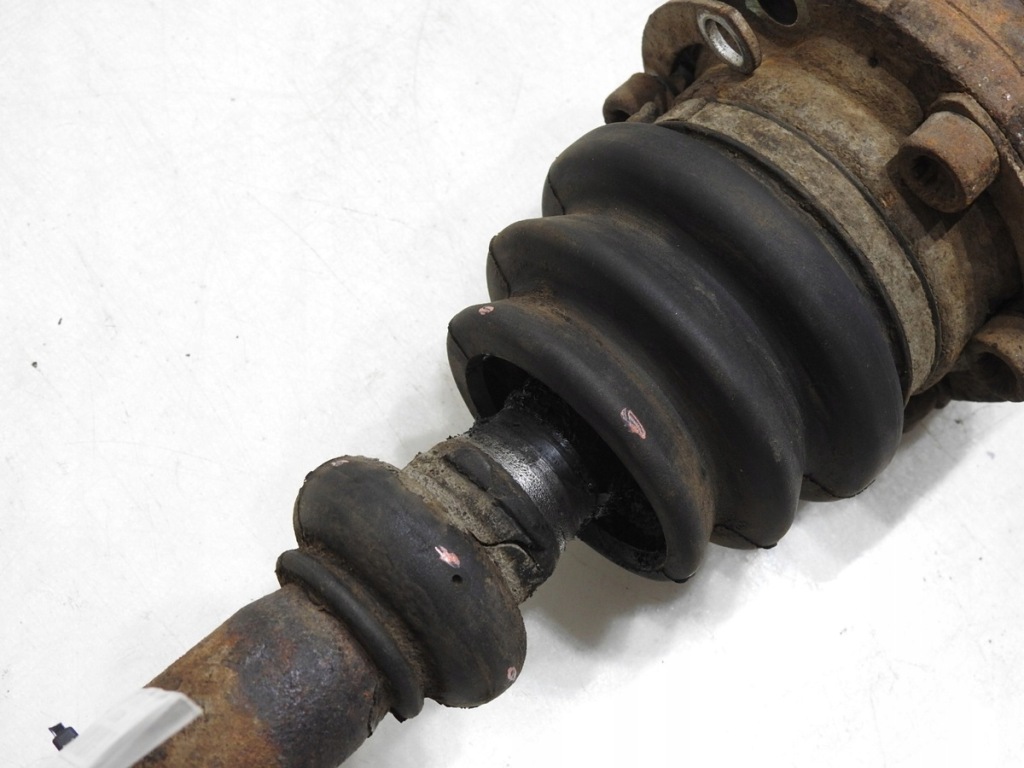 Привідний вал ліве задні audi a4 b7 2.0 tdi quattro Недорого