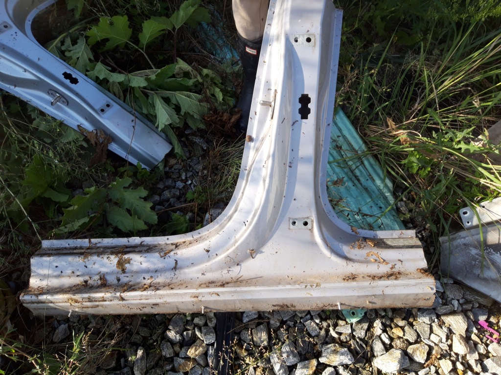 фото №1, Audi a3 8v sedan поріг блок двигуна середній правий