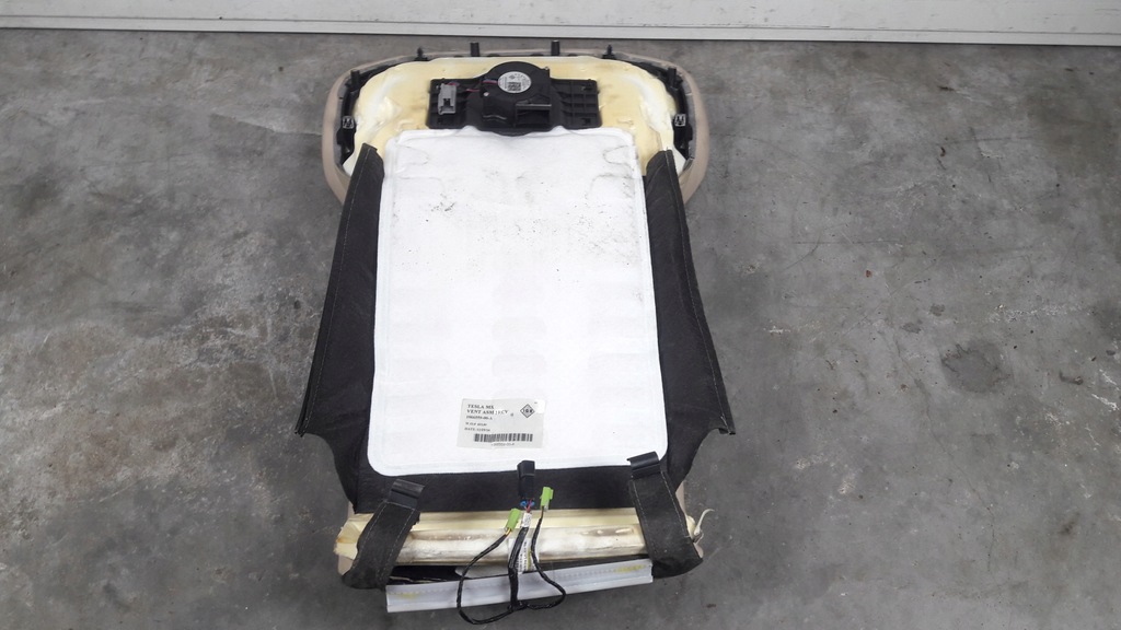 фото №6, Спинка сиденье правый перед tesla model x