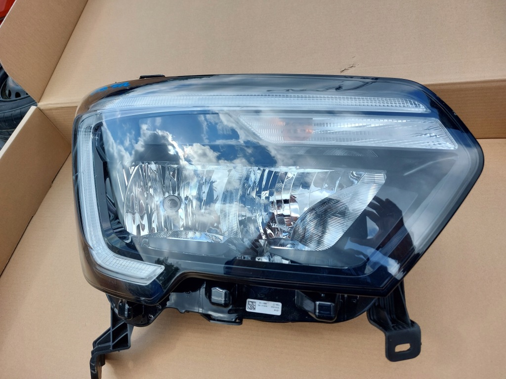 фото №2, Лампа передняя правая renault master iv 19- europa