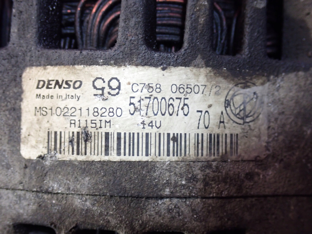 Fiat punto 2 03-09 1.2 60km генератор 51700675 70a Недорого