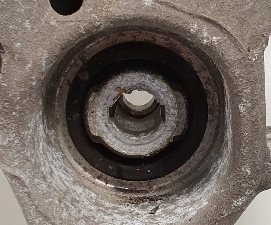 фото №14, Підрамник підрамник балка задня aston martin rapide