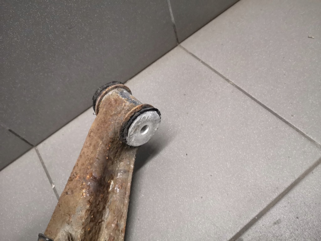 фото №11, Рычаг поворотный кулак рычаг левый задняя audi a6 c5 4.2 lub