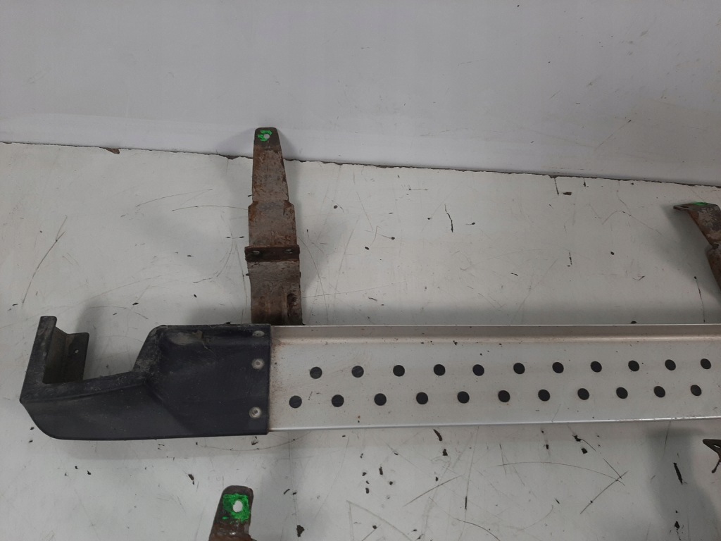 фото №11, Suzuki grand vitara ii 06r пороги накладки пороговые левая правая пороги