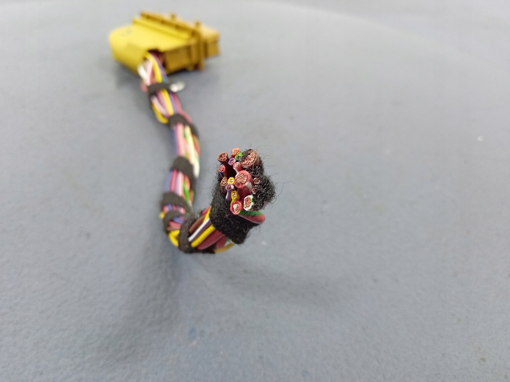 фото №4, Skoda octavia iv жгут дверь левый перед стойка