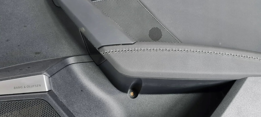 фото №15, S3 8y a3 оббивка обшивка шкіра двері правий задня bangolufsen sedan