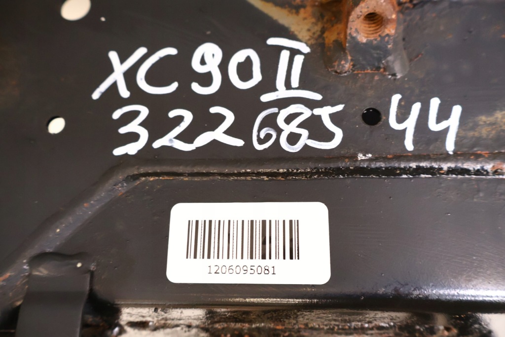 фото №8, Volvo xc90 ii t8 подрамник подрамник задняя 32268544