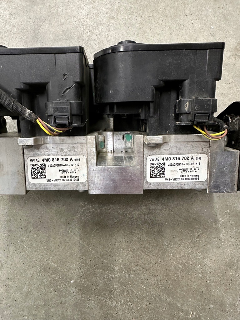 фото №5, Блок клапанів кондиціонера q8 e-tron 4m0816702a оригінал 4szt.