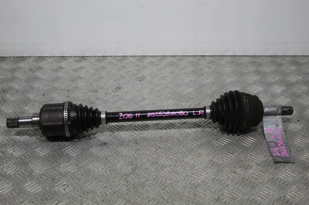 фото №1, Приводной вал левый перед peugeot 208 ii 2 9825391080