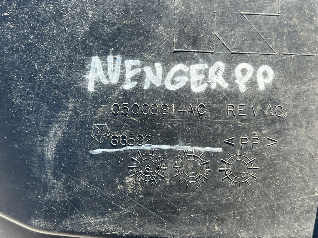 фото №7, Dodge avenger 2009 правая сторона подкрылок передние 05008914ac