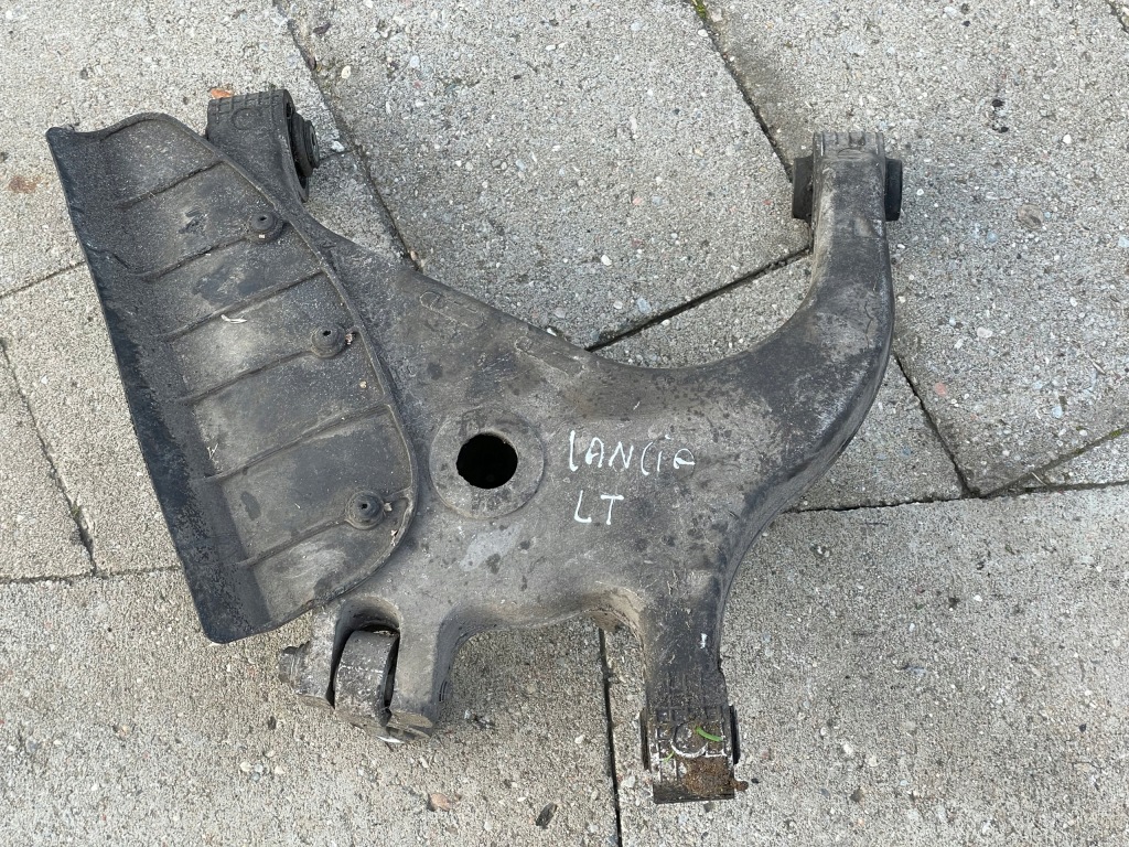 Купити Важіль лівий задня задній lancia thesis 2.0 t оригінал