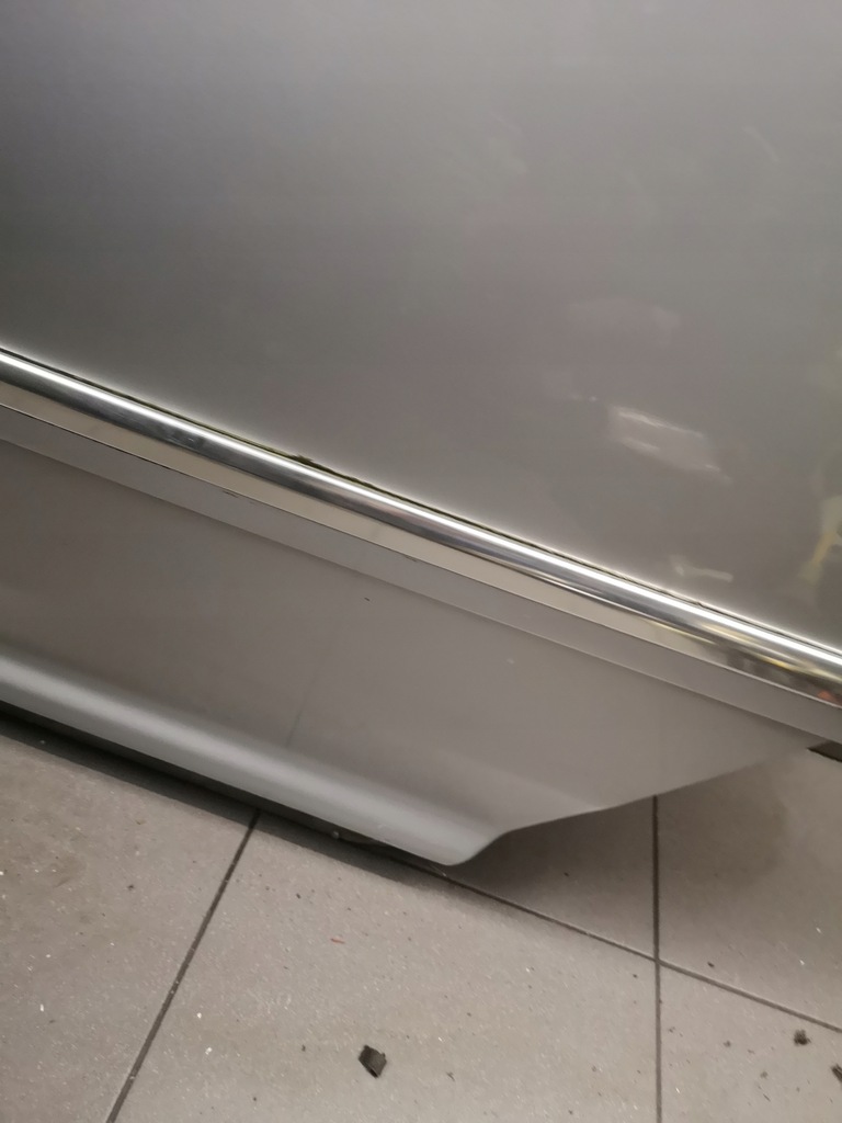 фото №6, Дверь левый задняя серебристый vw phaeton голый