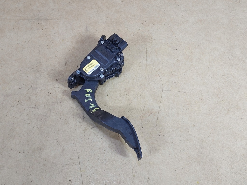 фото №1, Fusion fiesta mk6 педаль газа 4s619f836aa