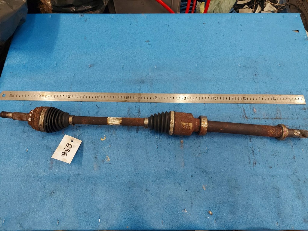 фото №1, Renault clio права 1.5 dci привідний вал