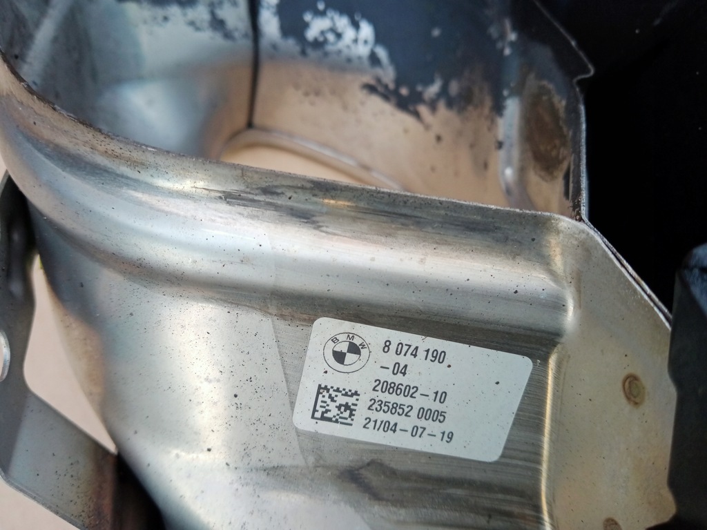 фото №8, Bmw x7 g07 m-pakiet права наконечник вихлоп