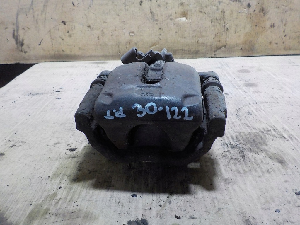 фото №1, Суппорт тормозной правый задняя peugeot 3008 2.0 hdi