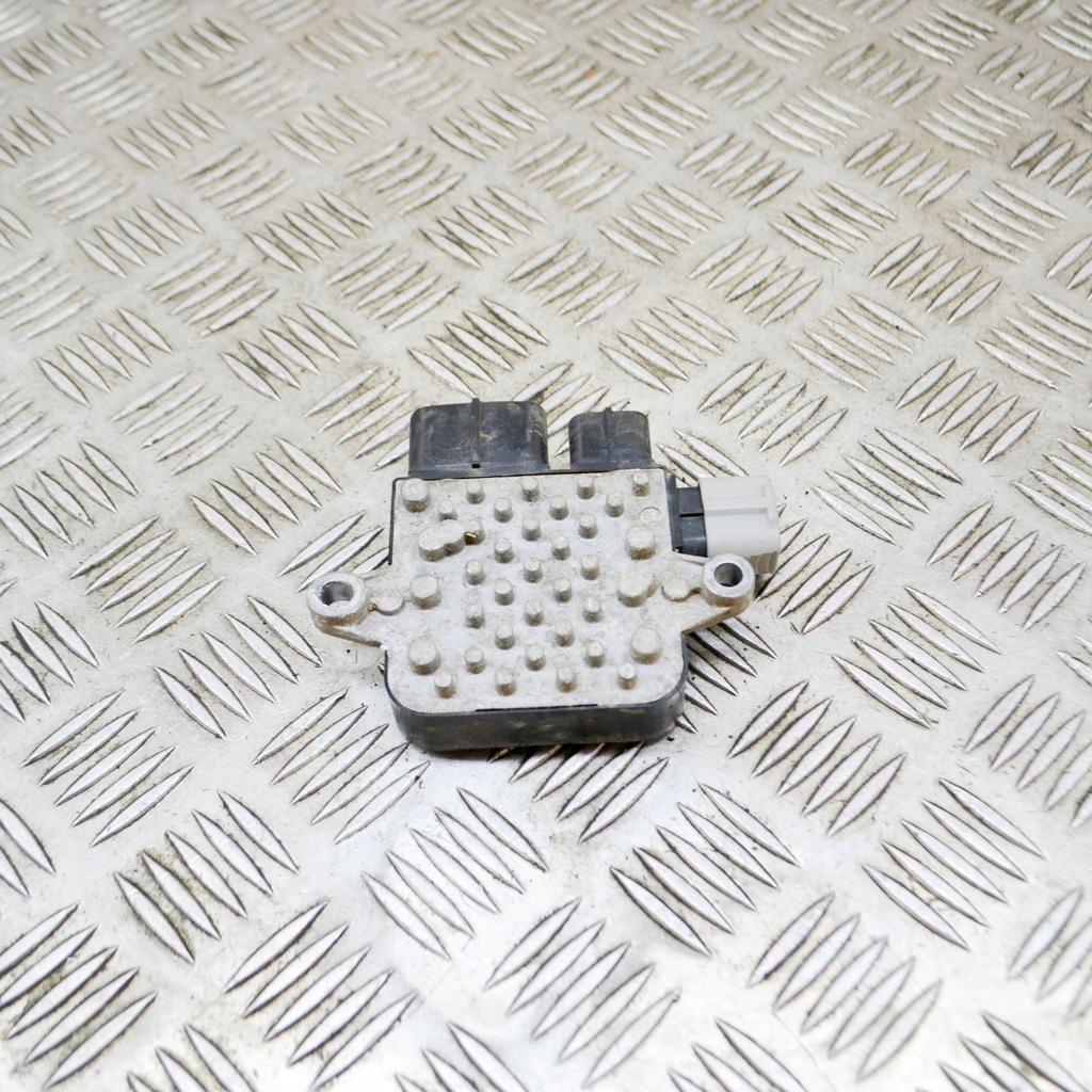 фото №1, Tesla model s 2016 блок управления / модуль вентиляторов