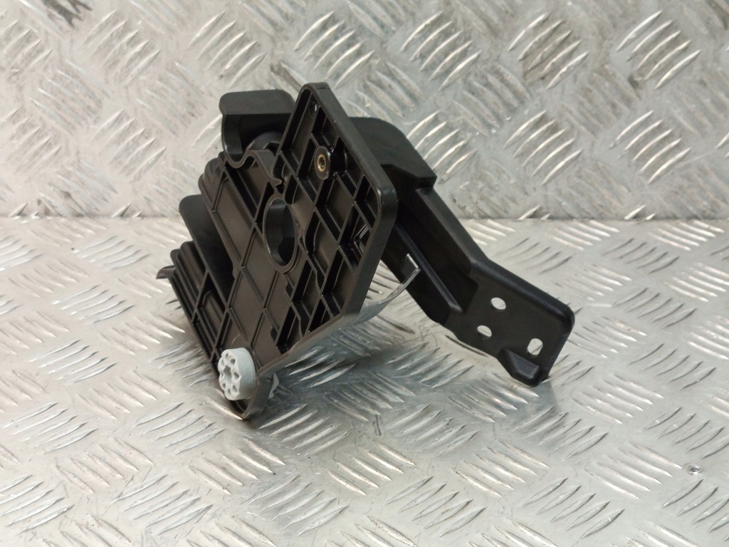 фото №15, Bmw i4 g26 кронштейн кронштейн насоса wody 8490361