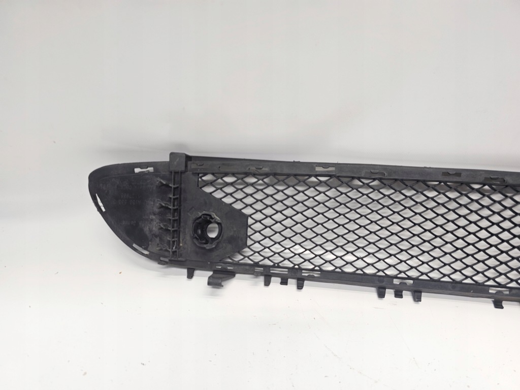Решётка бампера перед средняя mercedes gla 156 w156 x156 2013 - x156 Киев