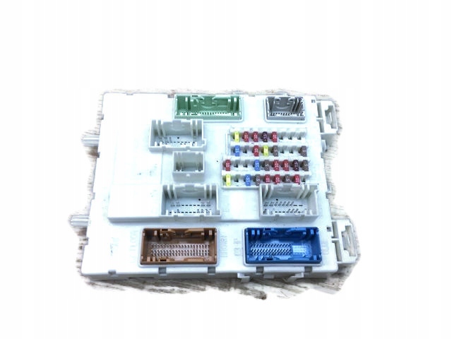 фото №1, Volvo v40 ii коробка предохранителей 31394135 31394