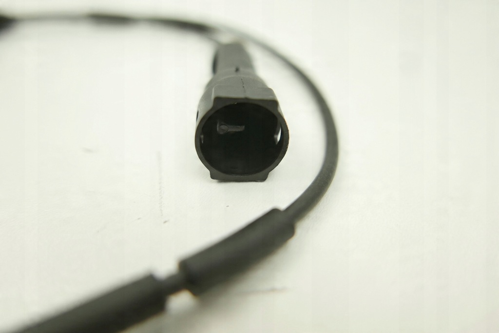 фото №10, Датчик износа тормозных колодок tigra calibra a 90425491