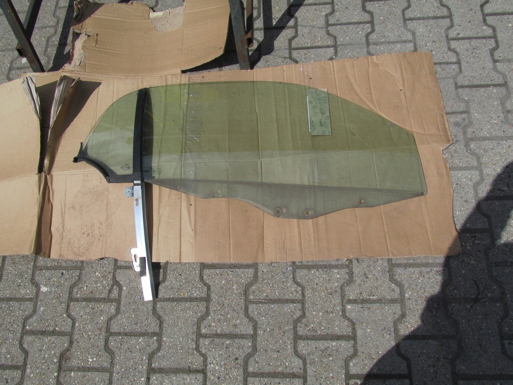 фото №1, Smart fortwo 98-04 скло двері права малий c402