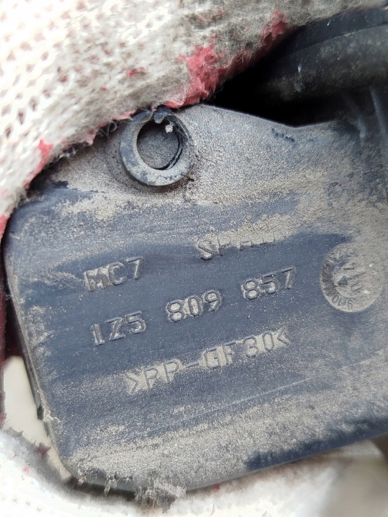 фото №8, Крышка заливной топлива 1z5809857 skoda octavia ii 2004 rok