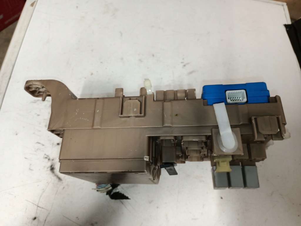 фото №4, Коробка предохранителей toyota corolla e12 82641-02040