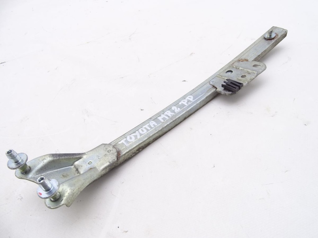 фото №1, Toyota mr2 ii sw20 90-99 направляющая стекло правая