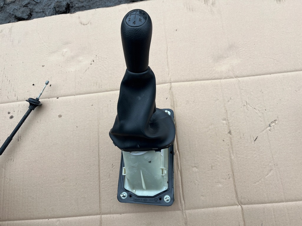 фото №1, Домкрат переключения передач ручка dacia sandero ii 2012-2017 8200670972e