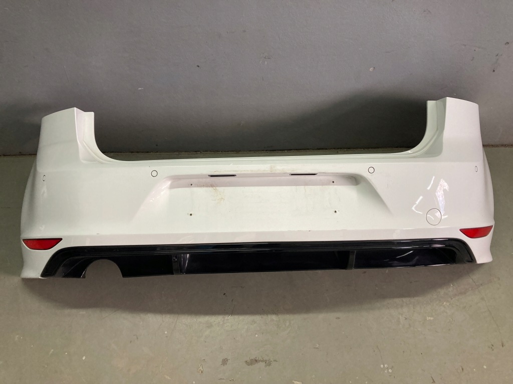 Купити Бампер задня vw golf vii r line hb lc9a