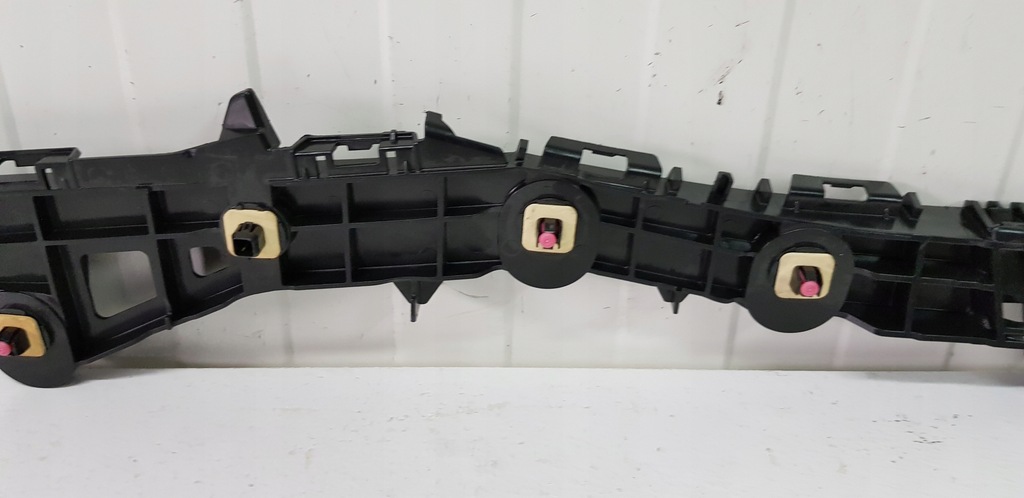 фото №9, Lexus is 13-21 кронштейн направляющая бампер крыло задняя l