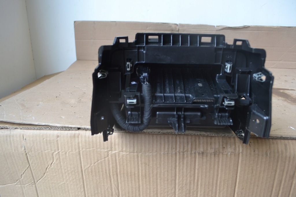 фото №5, Kangoo iii подлокотник туннель среднего 969102450r