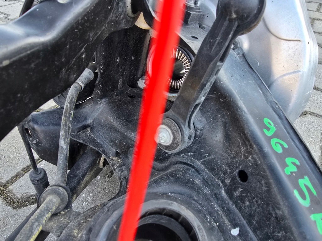 Поворотний кулак важіль лівий задній x drive bmw f45 f48 f39 6884693 6851569 6898963 Оригінал