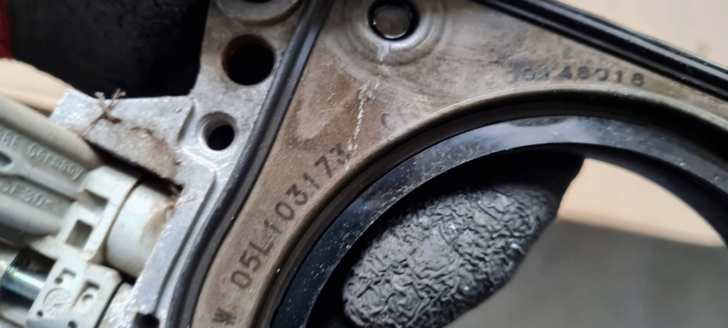 A6 c8 4k ущільнювач вала колінчастого 2.0 tdi 05l103173 vw audi a4 b9 q5 Київ