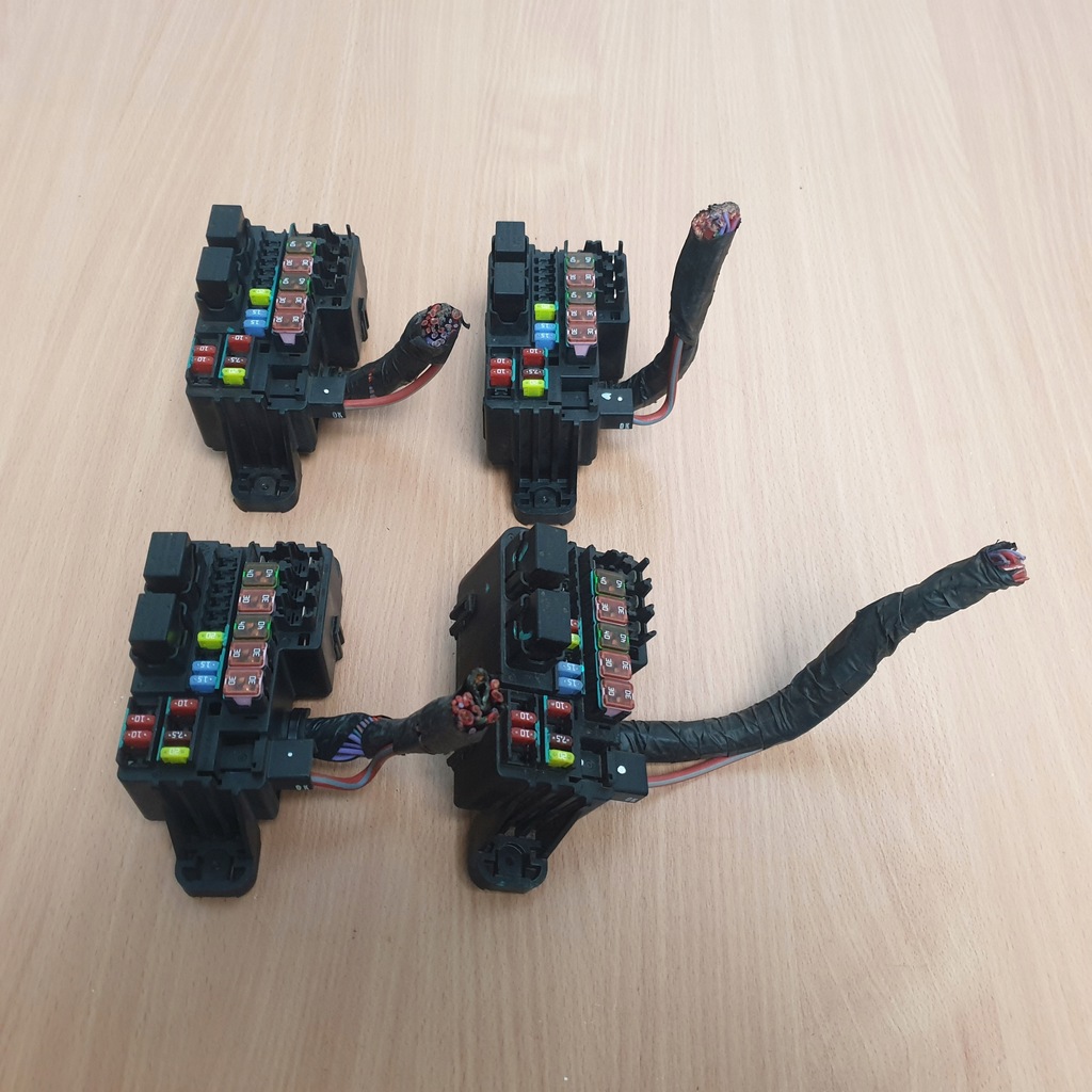 фото №1, Коробка реле предохранителей opel mokka