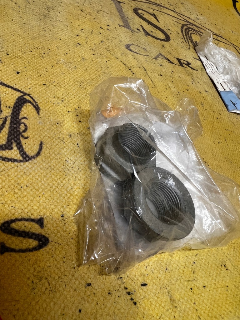 фото №1, 2 x гайка полуось mini r50 r52 r53 r55 r56 r57 r58 r59 r60 r61 nowa oem